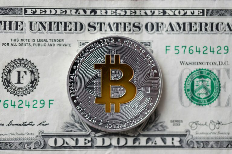 Bitcoin Uptrend Soon? Dollar Index Breakdown Sparks Optimism Among BTC Bulls