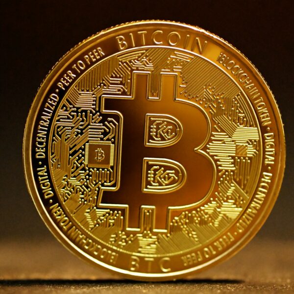 Bitcoin Compressing Between Key Levels, Is $74K Or…