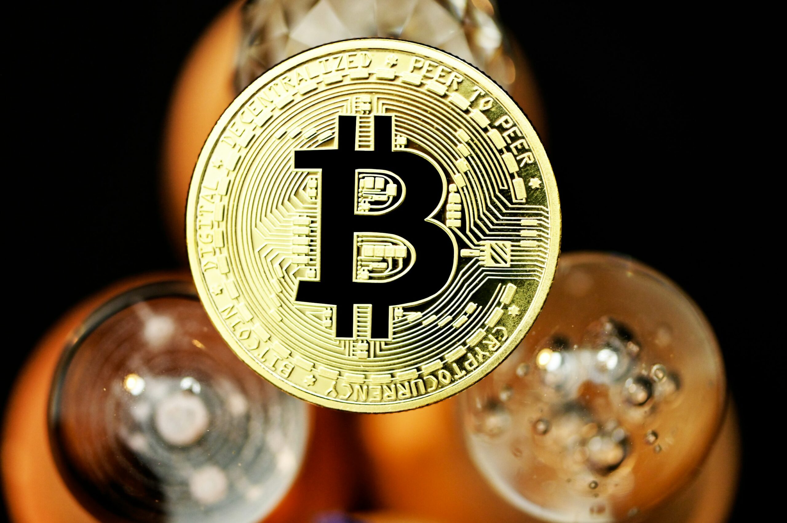 Bitcoin Outshines Wall Street Amid April Sell-Off Slide