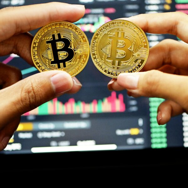 Bitcoin Holds Near $119,000 As Lower Leverage Reduces&hellip;