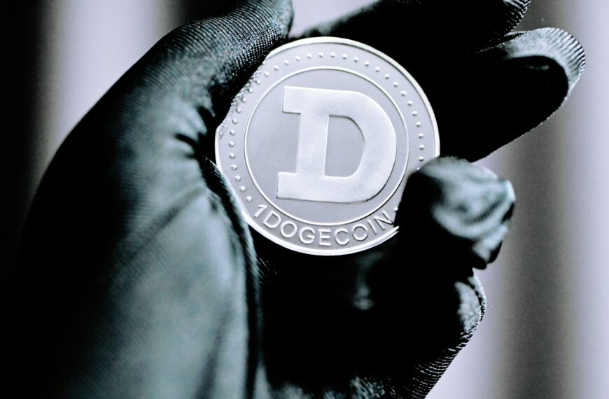 Dogecoin ETFs Flat At Launch, But Technical Analysis…