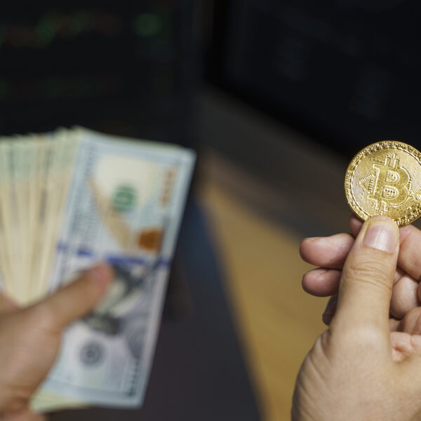 Can Bitcoin Buyers Join The Breakout Party? Analyst&hellip;